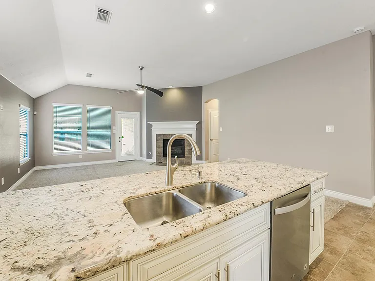 13715 Cypresswood Crossing Blvd — Photo 18