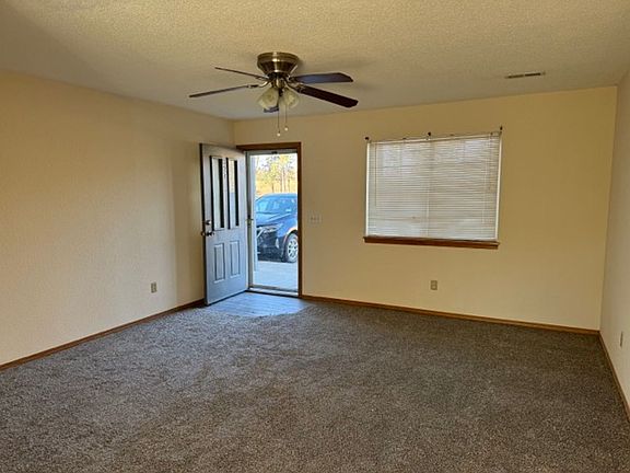 5th image of 805 Clark St #Ju-807