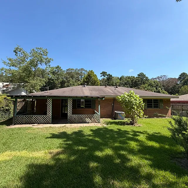 3 bed, 1800 sqft, $1,350 — Photo 2