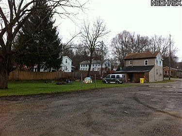 2nd image of 345 W Main St