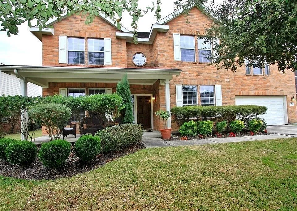 2118 Long Trail Path Ct