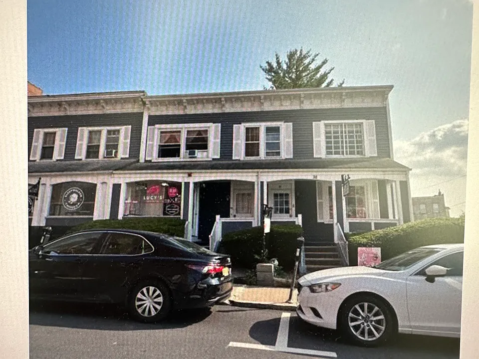 38-40 Bergen St #2