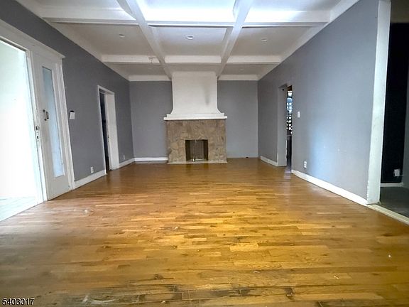 5th image of 66 Scheerer Ave