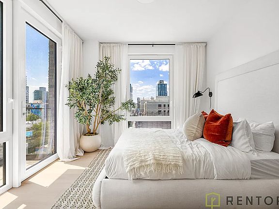 5th image of 224 3rd Ave #7F