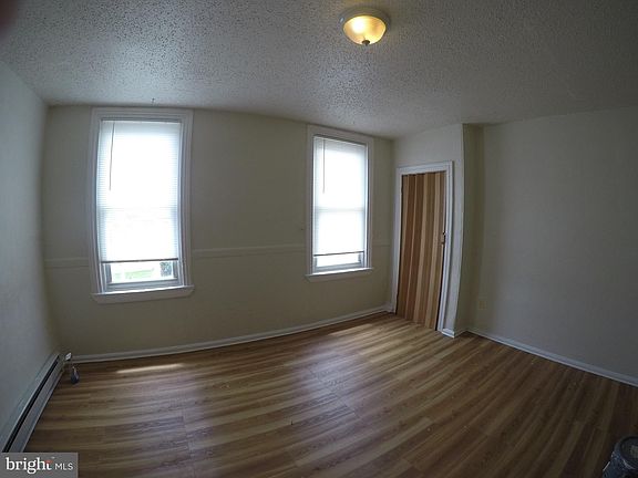 4th image of 1903 W Montgomery Ave