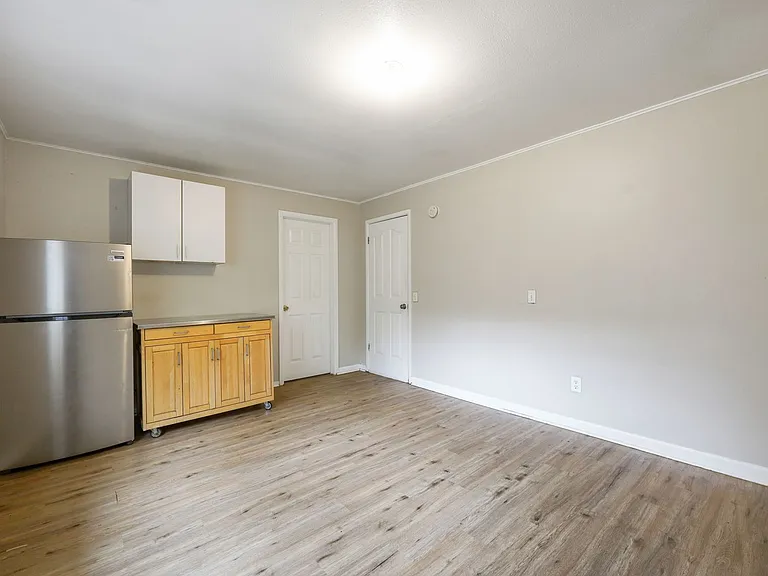 Ainsworth St - Rooms for Rent — Photo 10