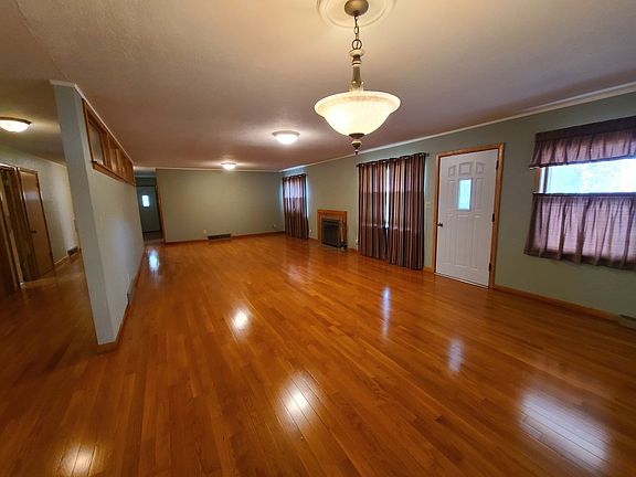 4th image of 1729 Glen Ave