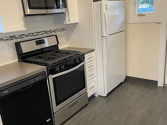 5th image of 3531 Brandon St