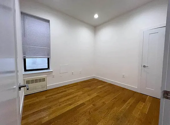 Rented by EastMount Realty LLC | media 9