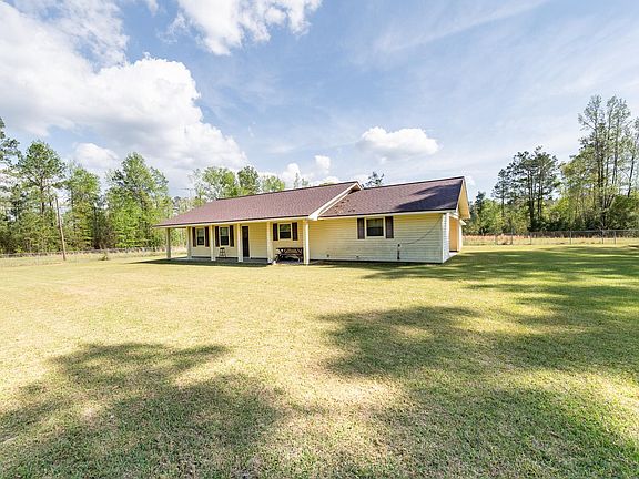 3rd image of 325 Joe Ray Rd