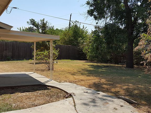 2nd image of 4524 Nadine Dr