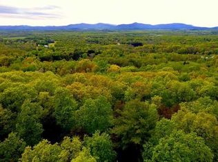 Starbarrack Rd, Red hook, NY 12571