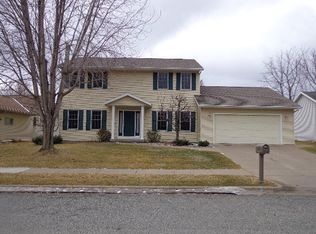 828 Lake St, Onalaska, WI 54650