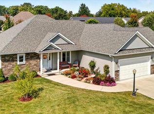 2201 Ravenswood Rd, Elkhorn, WI 53105