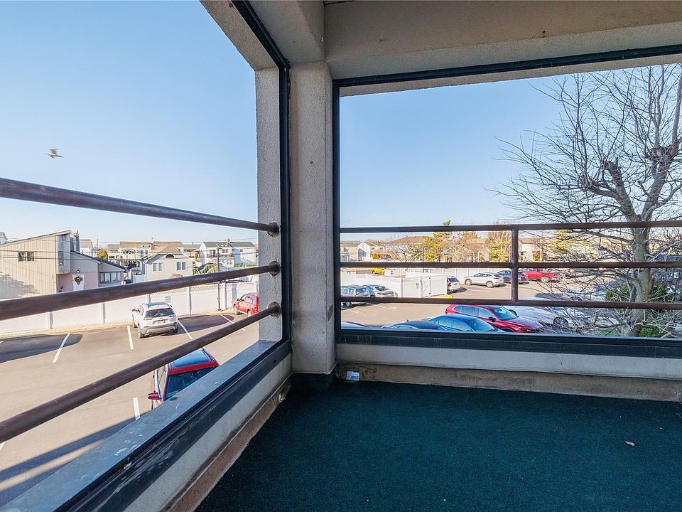 1st image of 725 Miller Avenue #205