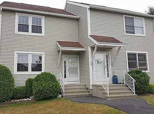 79 Quannacut Rd #B, Westerly, RI 02891