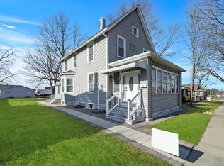 322 N Chestnut St, Addison, IL 60101