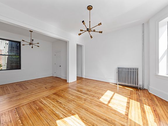 3rd image of 172 Prospect Park W APT 3L