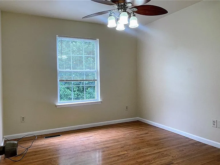 475 Celandine Dr — Photo 12