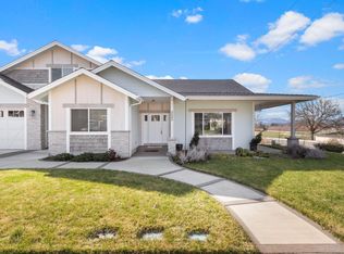 2000 SE Marlen Dr, Grants Pass, OR 97527