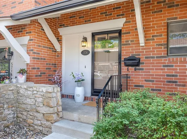 5716 W 97th St, Overland Park, KS 66207