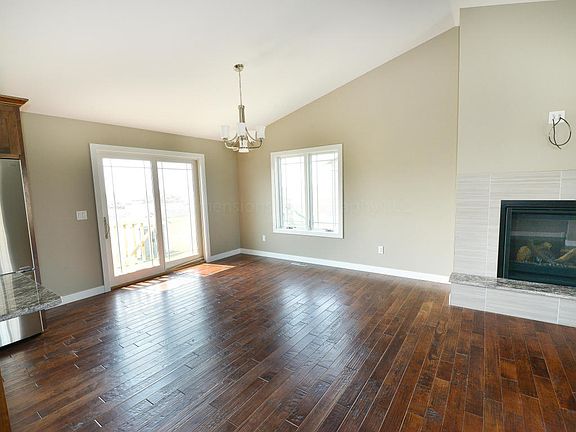 2nd image of 3251 43rd Ave S