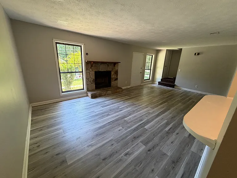 1386 Williamsburg Ln #L — Photo 5