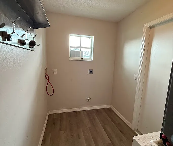 548 SW Undallo Rd — Photo 8