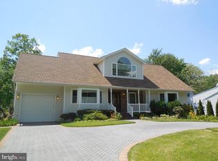 15022 Snowden Dr, Silver Spring, MD 20905