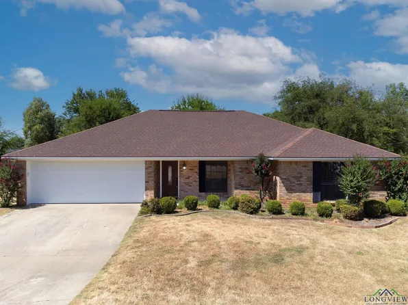 1825 Shenandoah Ct N, Longview, TX 75605