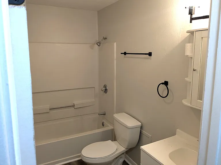2817 Pruden Dr — Photo 9
