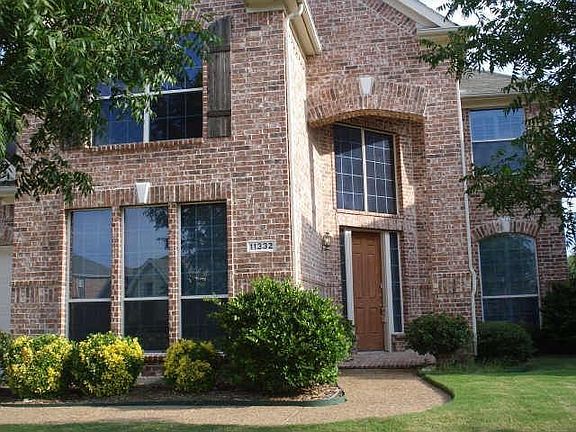 2nd image of 11332 Seguin Dr