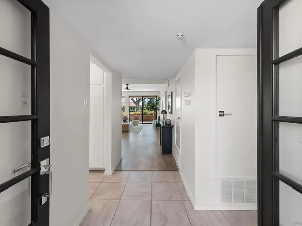 19 Granada Dr, Rancho Mirage, CA 92270