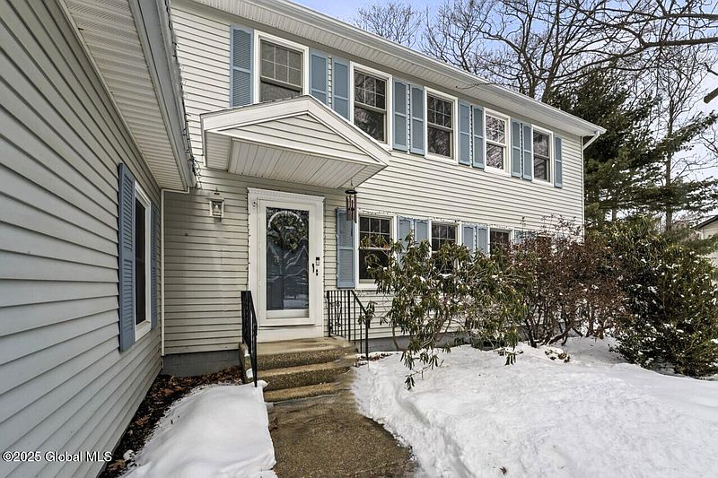 4th image of 70 Esopus Drive