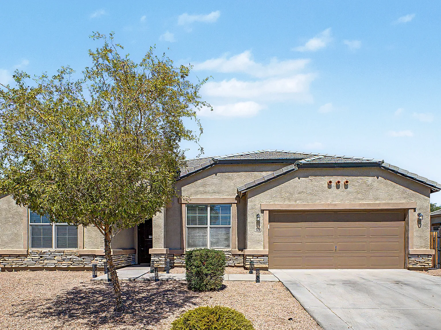 5 bed, 2683 sqft, $2,650 — Photo 3