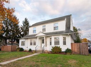 137 Anthony St, East Providence, RI 02914