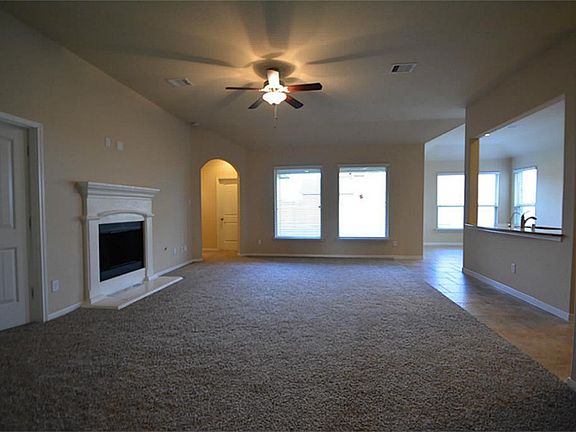 4th image of 25514 Farrier Dr