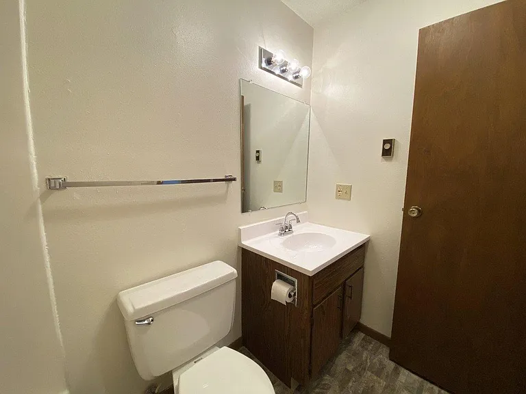 Autumn Grove Apartments — Photo 9