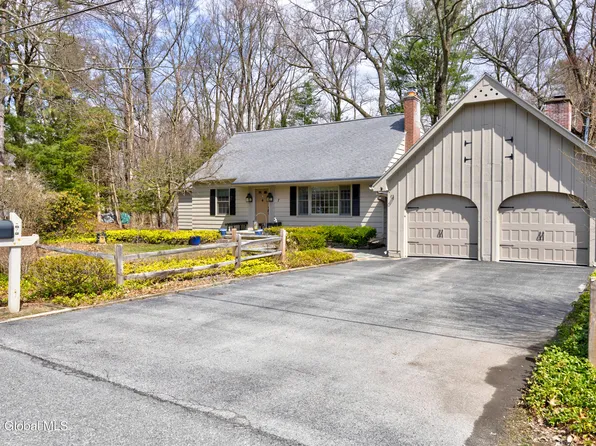 7 Maywood Drive, Glenville, NY 12302