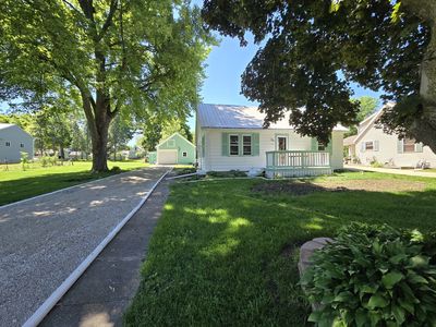 201 W Grove Rd, Coleta, IL, 61081
