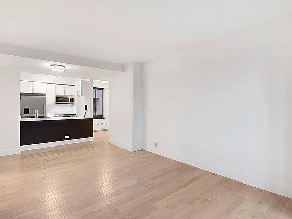2nd image of 200 Rector Pl APT 9E