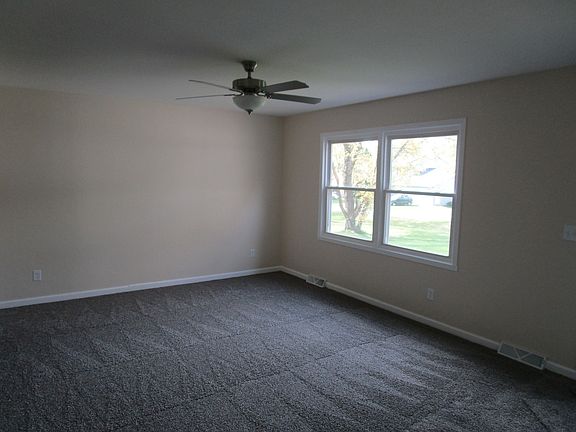 5th image of 111 Spinnacre Pl NE