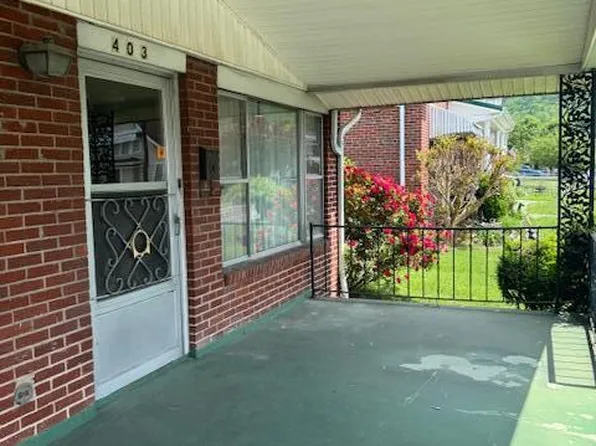 403 E Mound St, Harlan, KY 40831