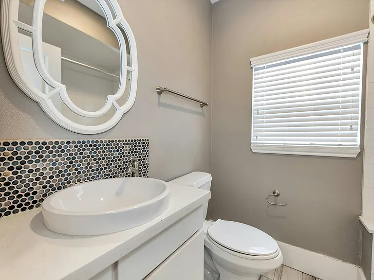 4114 Lamar St #1 — Photo 17