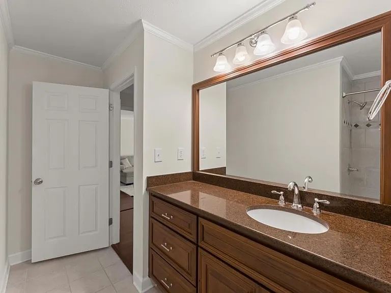 25312 Plantation Dr NE — Photo 19