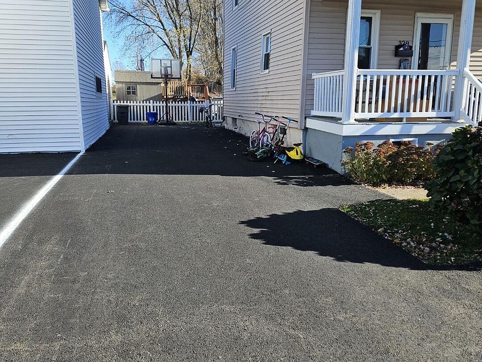 2nd image of 329 Foote St