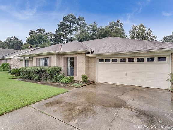 3rd image of 10007 Beaver Creek Dr