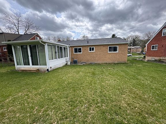 3rd image of 5548 Antoninus Dr