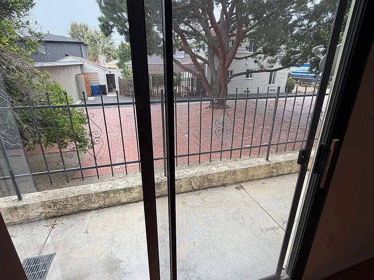 Whitsett — Photo 10