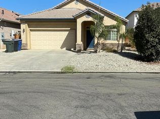 2848 Casty Ct, Sanger, CA 93657